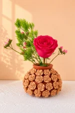 Small Barro Bordado Clay Vase